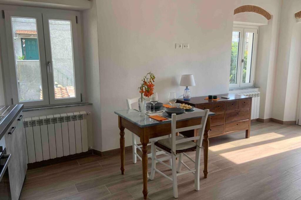 Antica Casa Nel Borgo Apartment Pietrasanta Luaran gambar