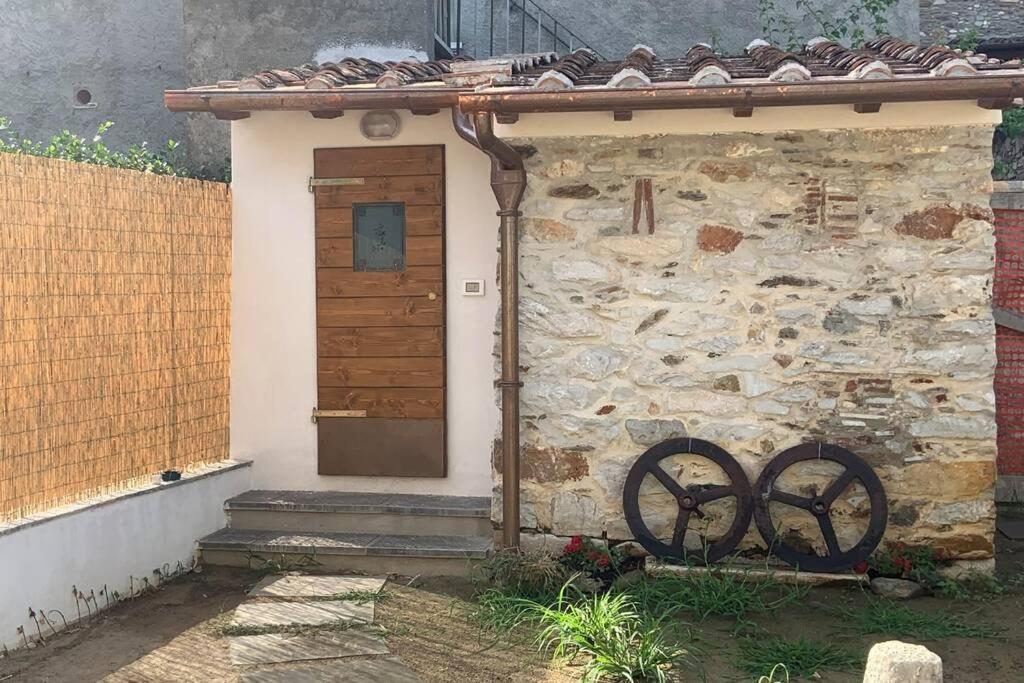 Antica Casa Nel Borgo Apartment Pietrasanta Luaran gambar