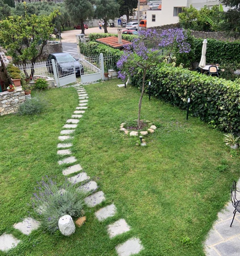 Antica Casa Nel Borgo Apartment Pietrasanta Luaran gambar